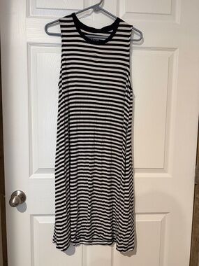 Time and Tru Black and White Striped Sleeveless Midi Dress